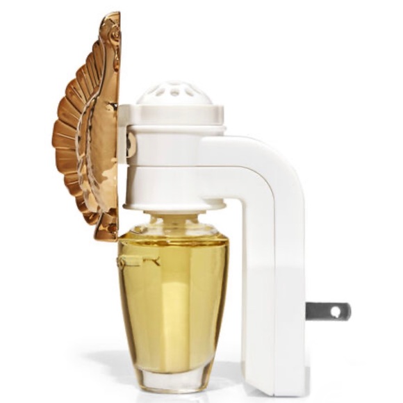 Bath and Body Works Turkey Wallflower Fragrance Plug - In NEW - Picture 2 of 2